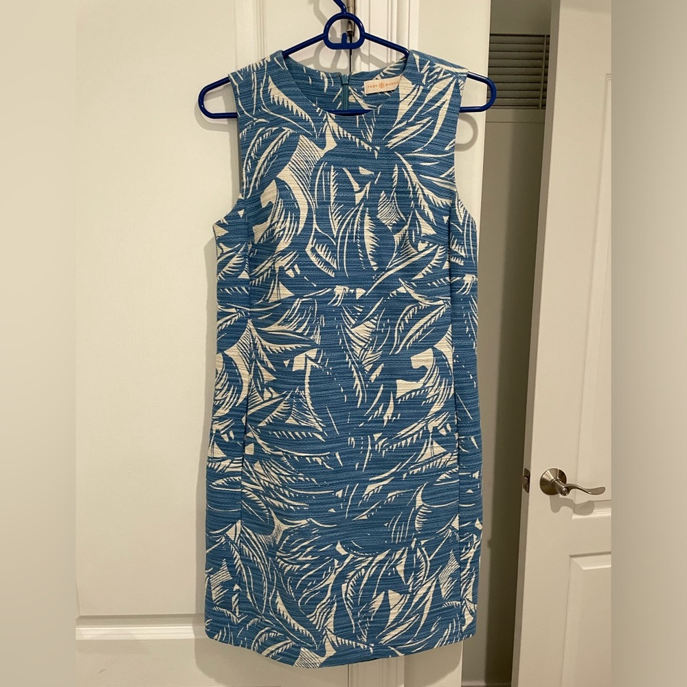 Tory Burch Blue and White Dress with pockets and zipper in the back